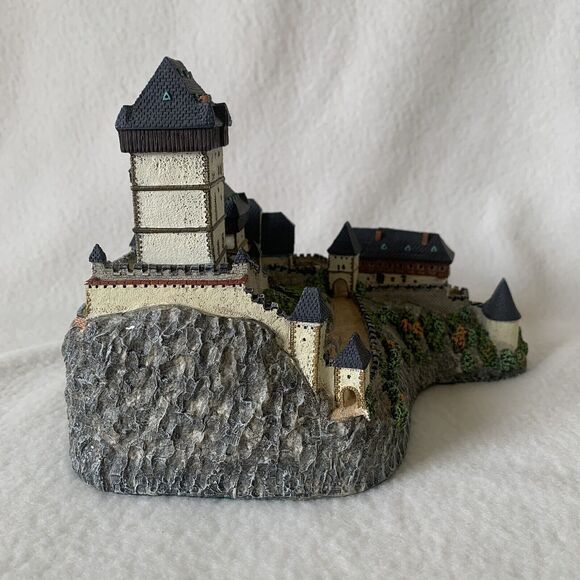 Vtg Danbury Mint Karlstejn Castle Enchanted Castles Of Europe Czech Republic - Picture 6 of 12